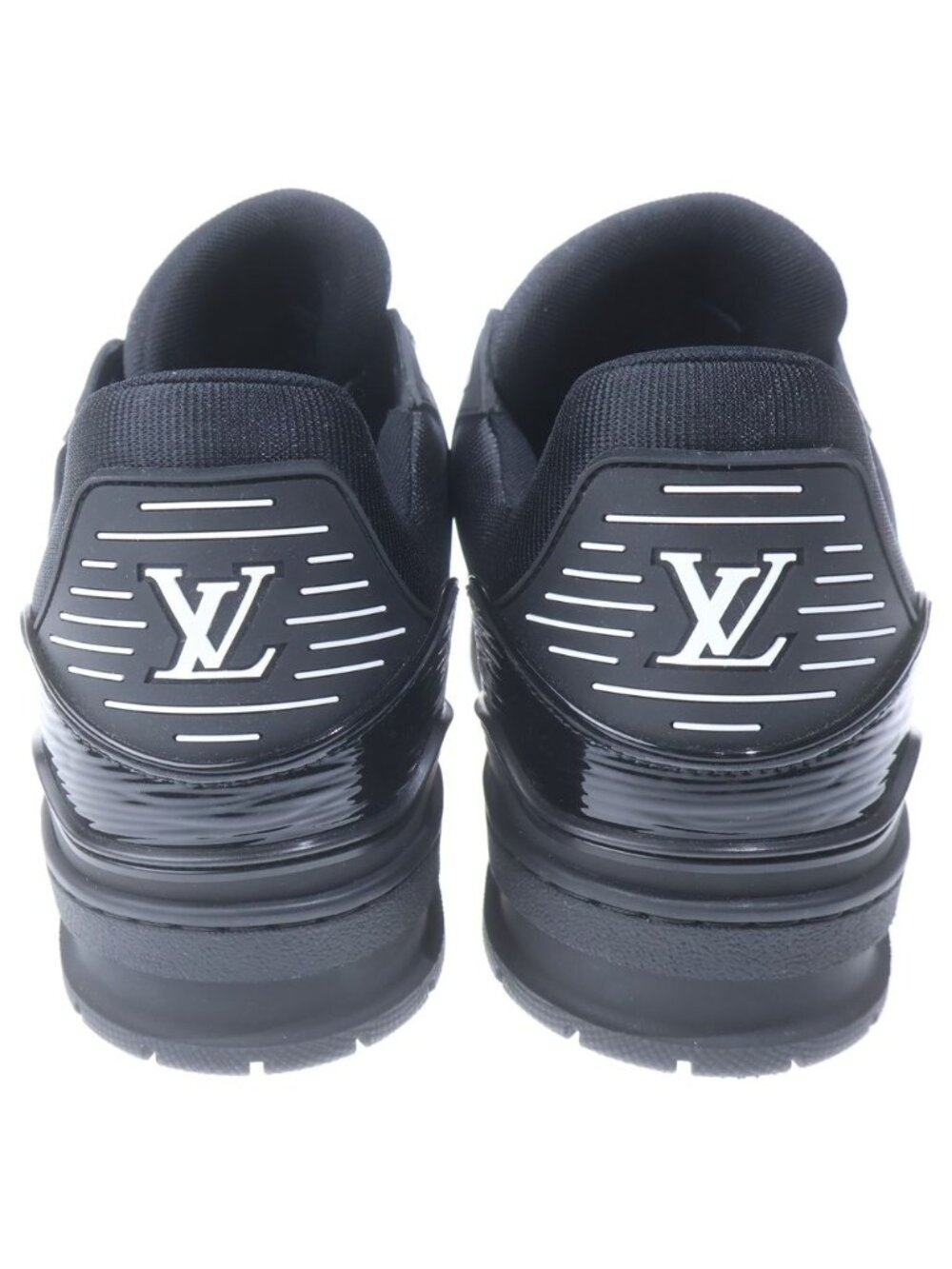 Louis Vuitton LV Trainers Epi Patent Leather Low Cut Sneakers Black - Picture 3 of 6